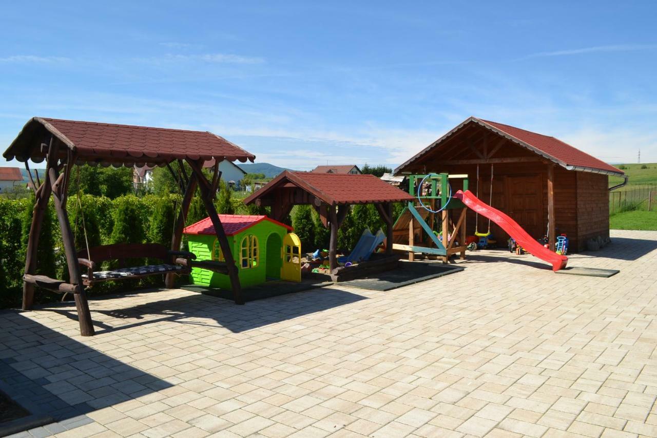 Margareta Vendeghaz Otel Lupeni  Dış mekan fotoğraf